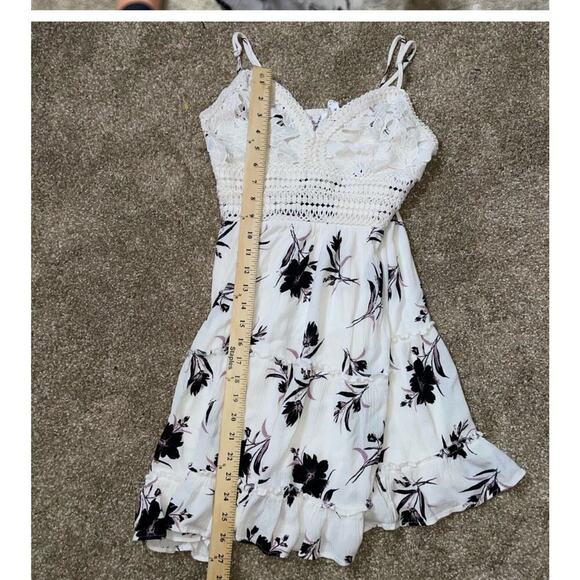 Love Tree dress mini white lace floral print fit flare spaghetti straps V-neck M - Picture 8 of 10